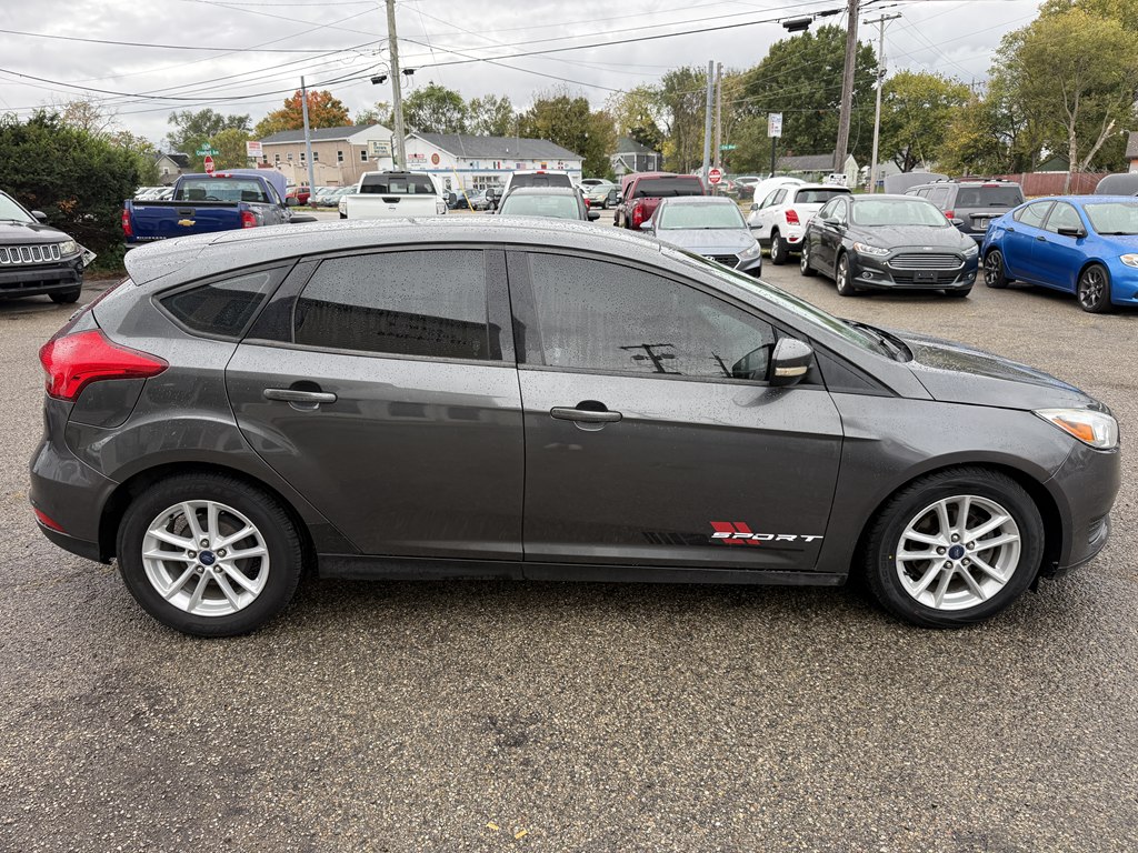 Photo 6 of this FORD FOCUS