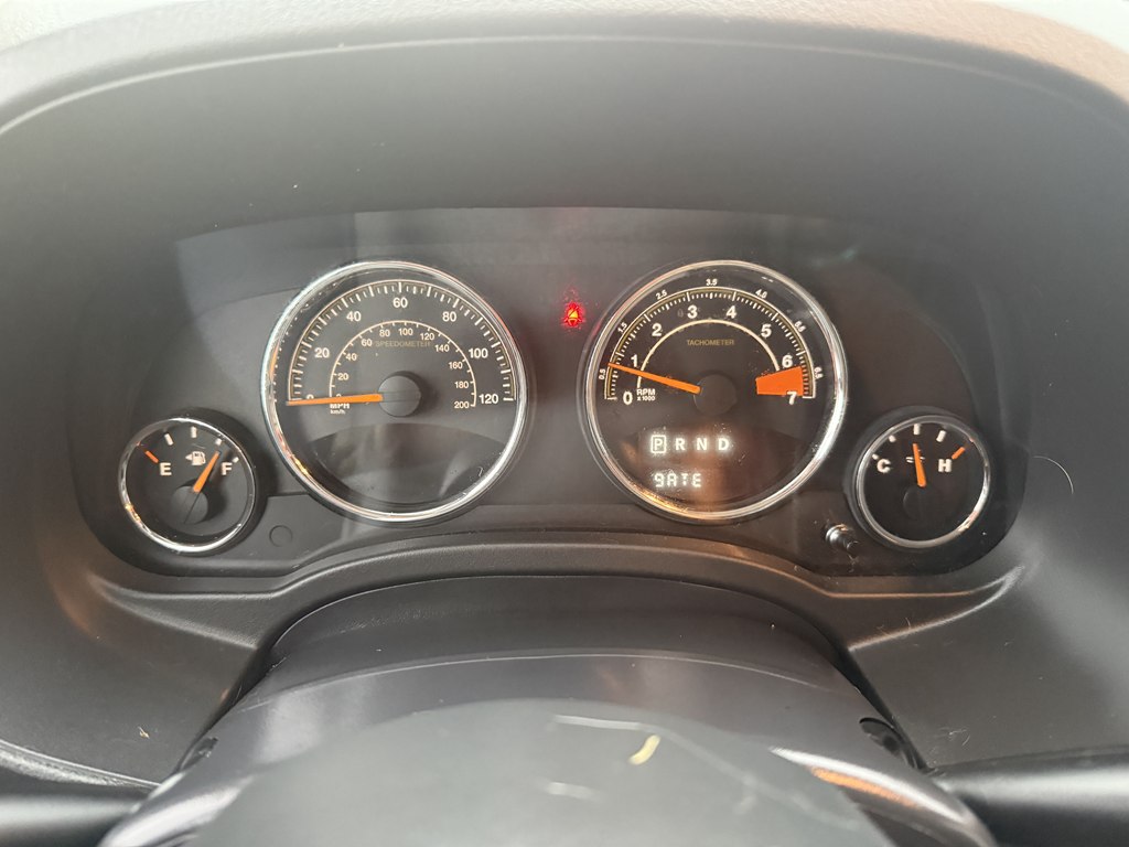 Photo 20 of this JEEP COMPASS