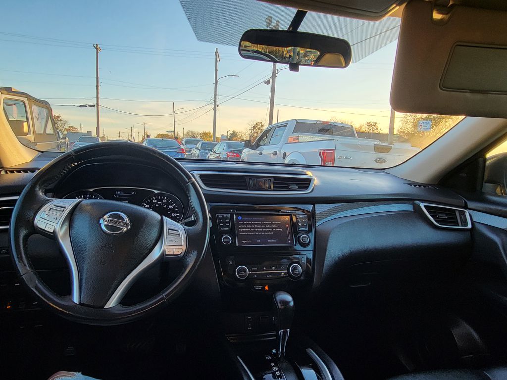 Photo 14 of this NISSAN ROGUE