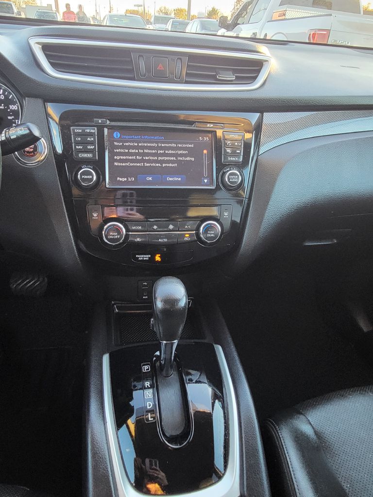 Photo 16 of this NISSAN ROGUE