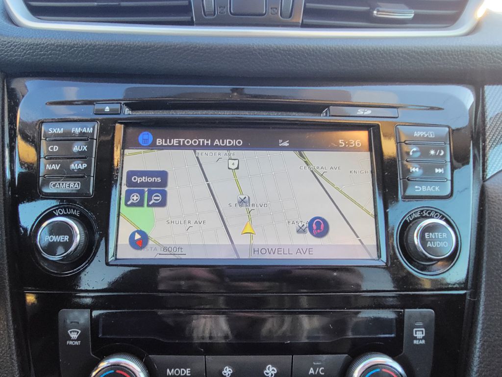 Photo 18 of this NISSAN ROGUE