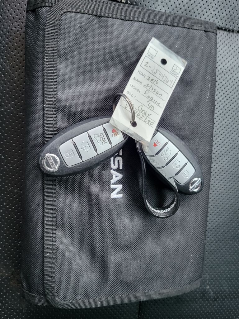 Photo 31 of this NISSAN ROGUE