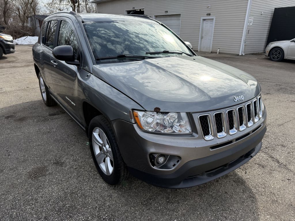 Photo 2 of this JEEP COMPASS