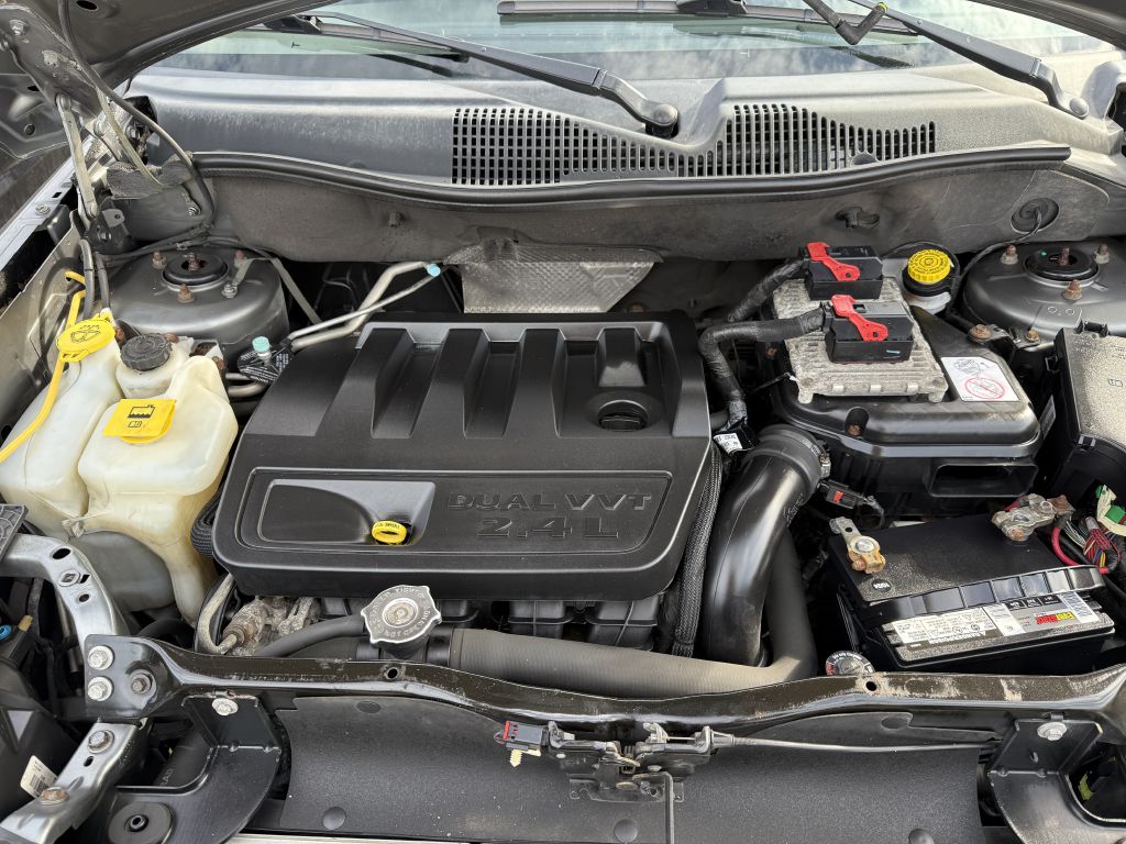 Photo 13 of this JEEP COMPASS