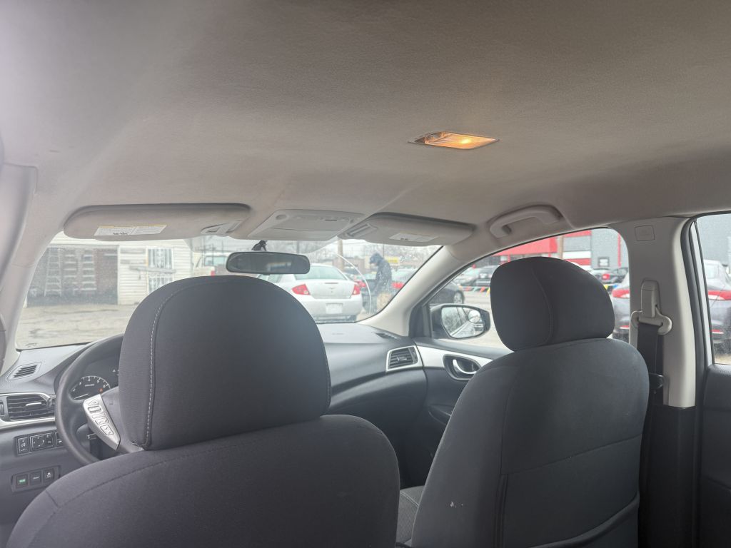 Photo 14 of this NISSAN SENTRA
