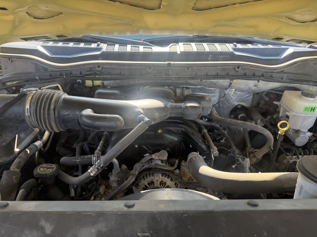 Photo 20 of this FORD F550