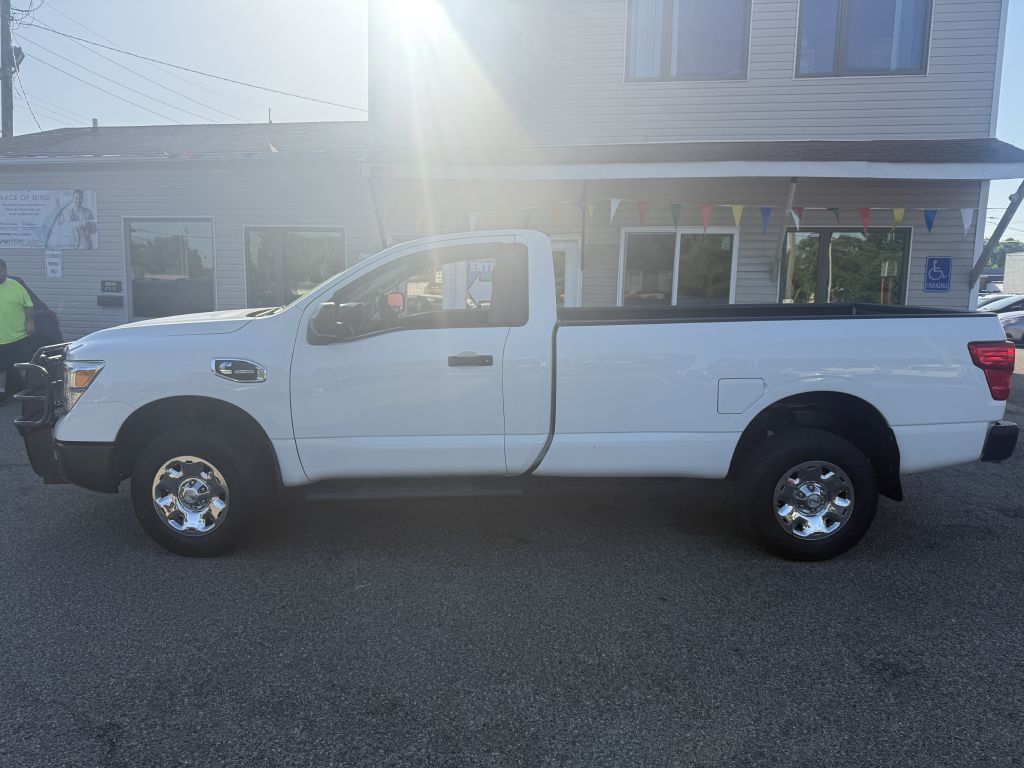 Photo 2 of this NISSAN TITAN XD