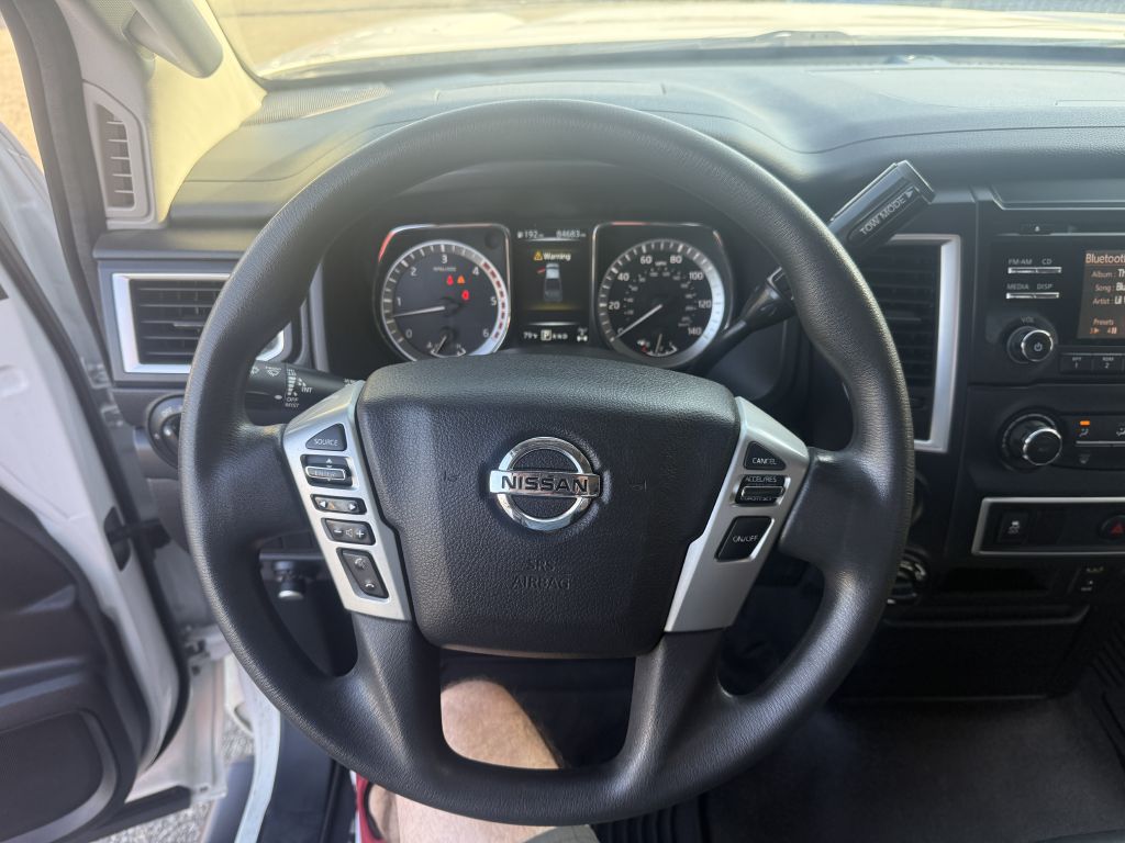 Photo 9 of this NISSAN TITAN XD
