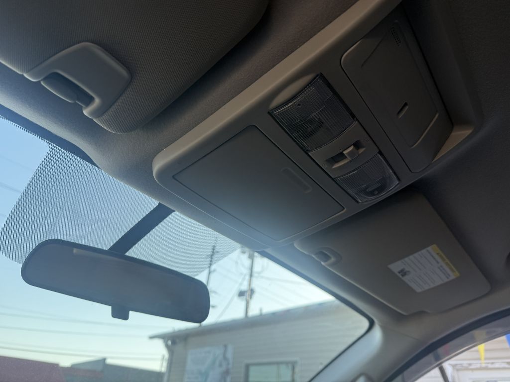 Photo 13 of this NISSAN TITAN XD