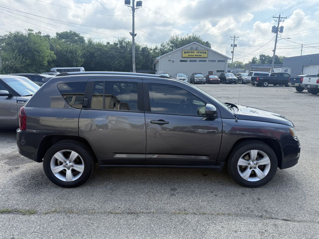 Photo 6 of this JEEP COMPASS