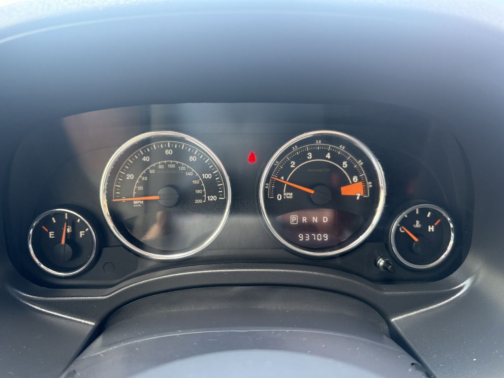 Photo 10 of this JEEP COMPASS