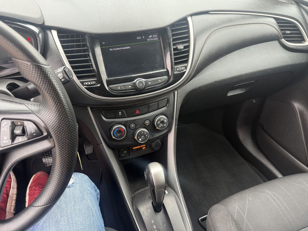 Photo 11 of this CHEVROLET TRAX