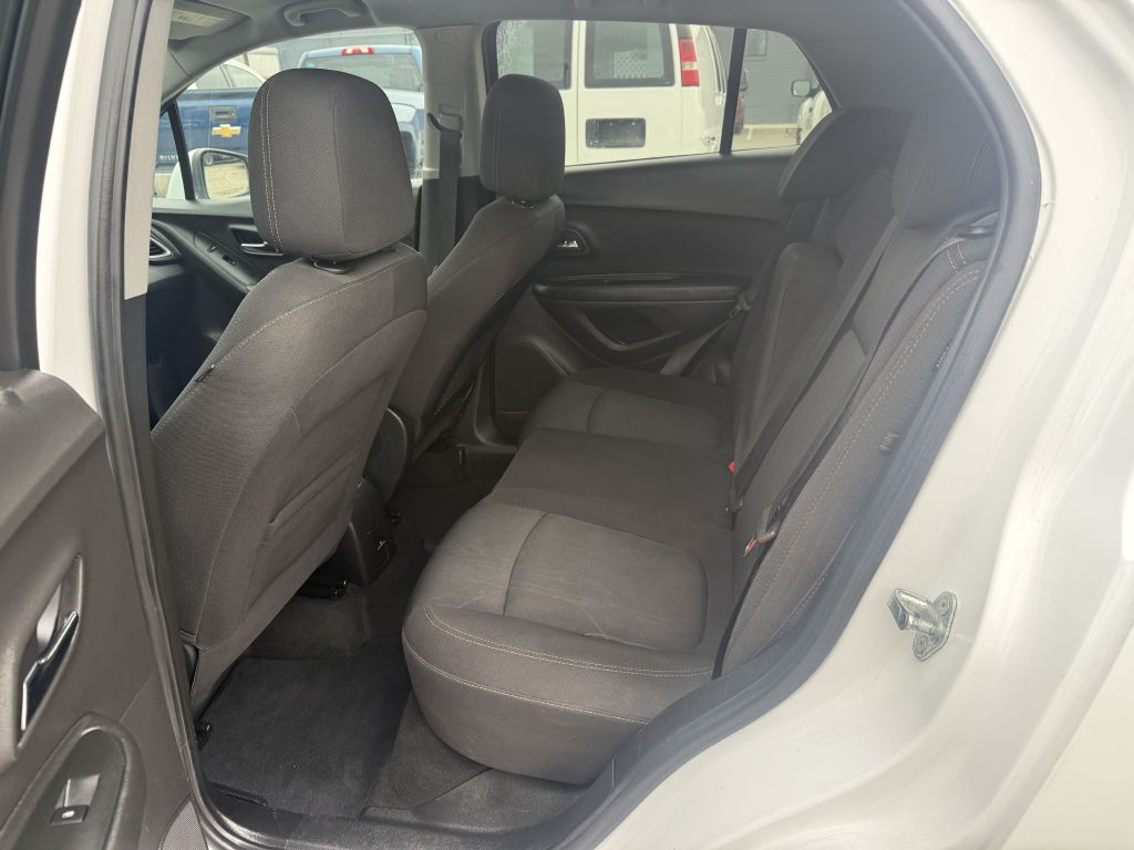 Photo 15 of this CHEVROLET TRAX