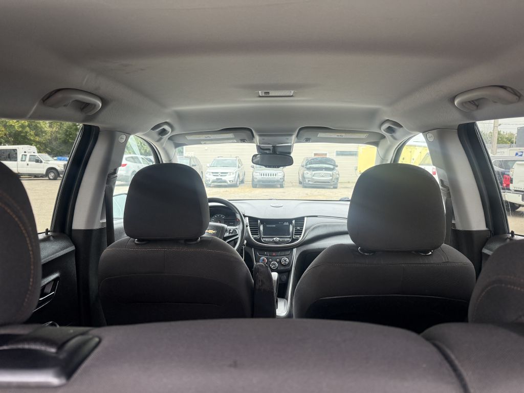 Photo 17 of this CHEVROLET TRAX