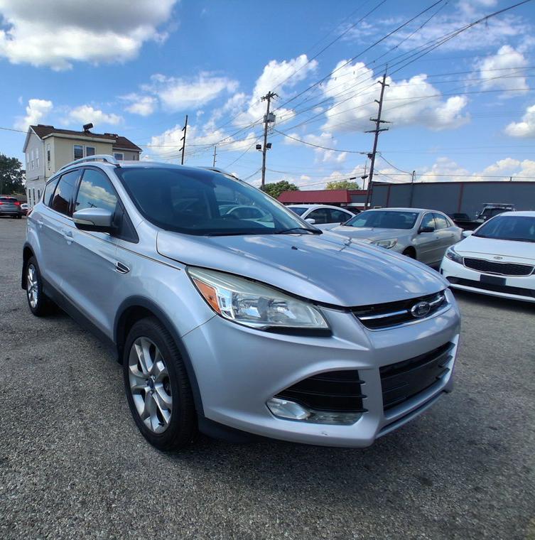 Photo 6 of this FORD ESCAPE