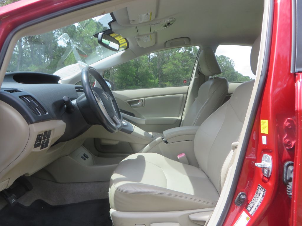 Photo 9 of this TOYOTA PRIUS