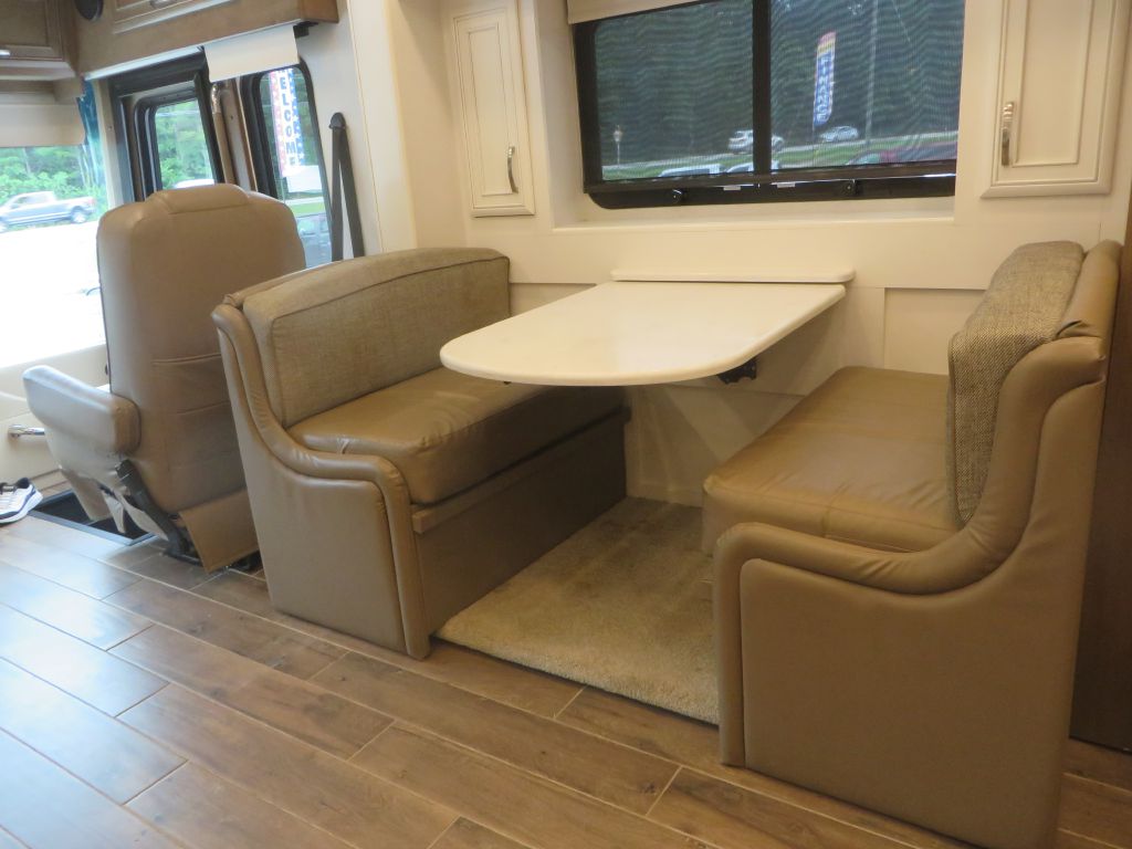 Photo 8 of this ENTEGRA REATTA  39BH