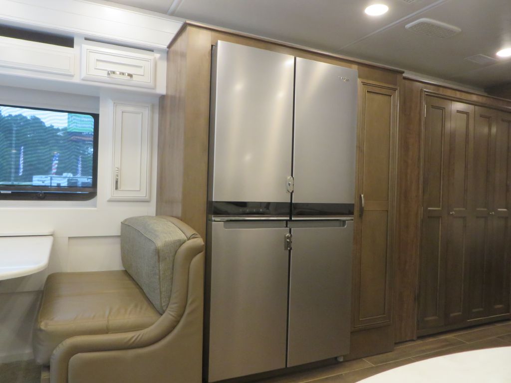 Photo 11 of this ENTEGRA REATTA  39BH