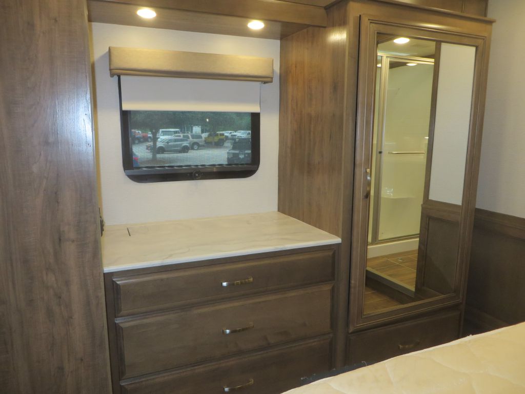Photo 17 of this ENTEGRA REATTA  39BH