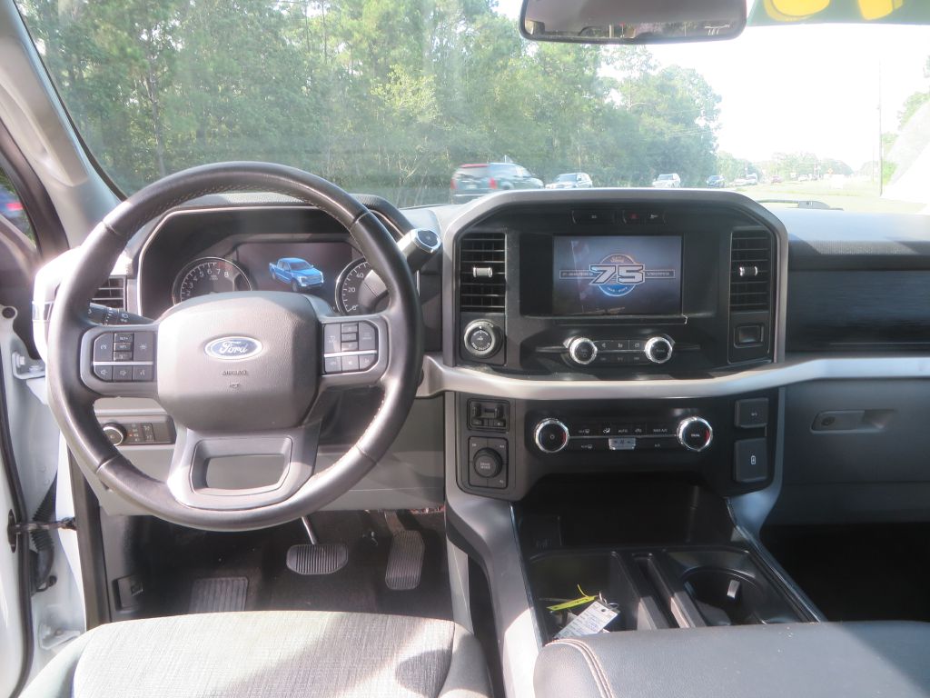 Photo 13 of this FORD F150