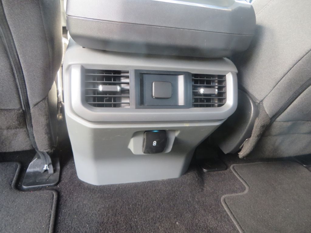 Photo 27 of this FORD F150