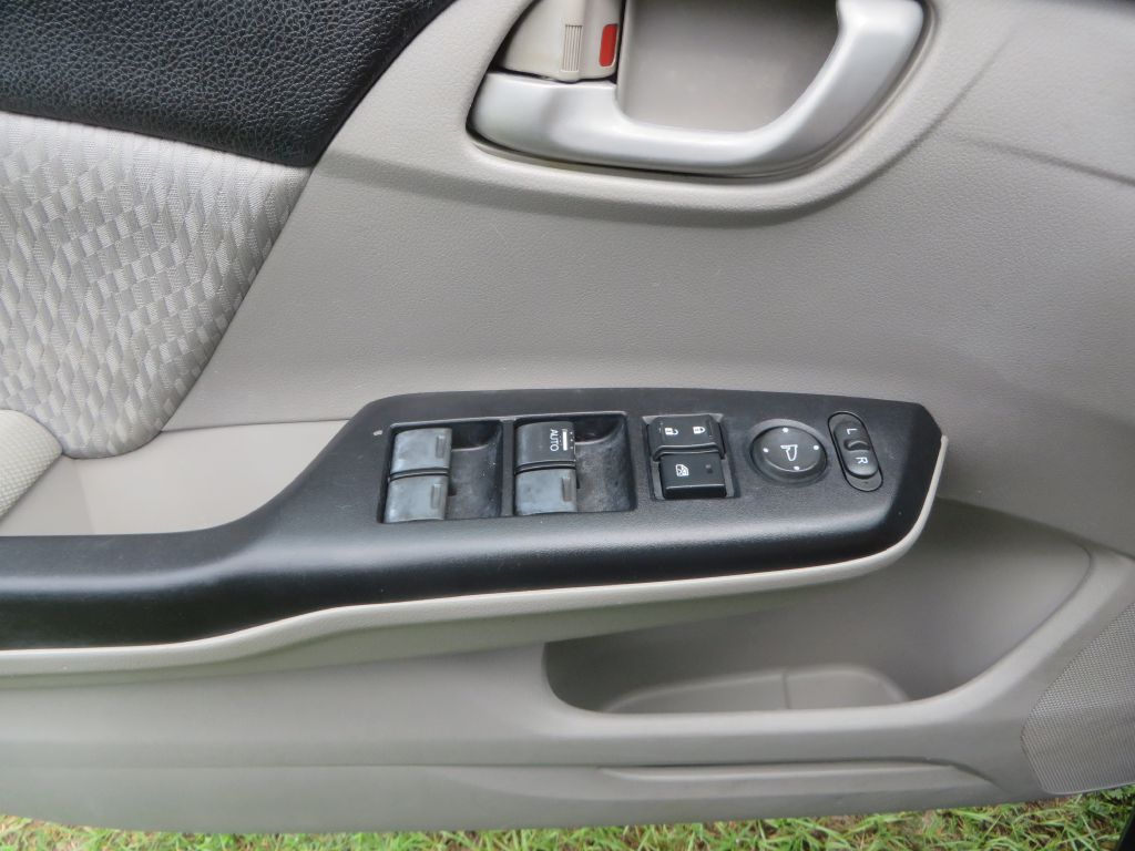 Photo 21 of this HONDA CIVIC