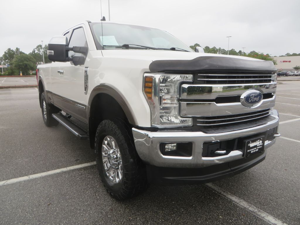 Photo 4 of this FORD F250
