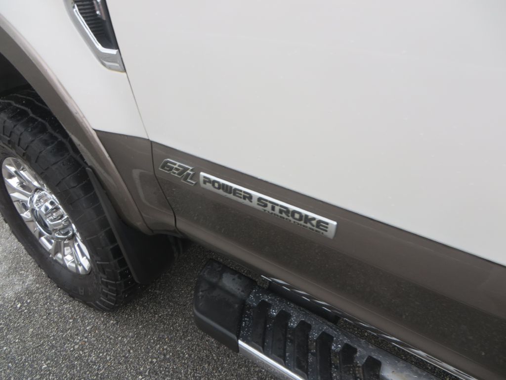 Photo 11 of this FORD F250