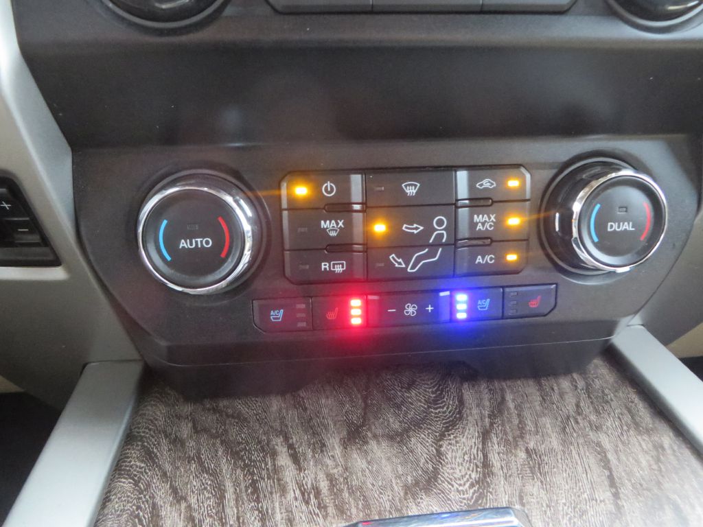 Photo 23 of this FORD F250
