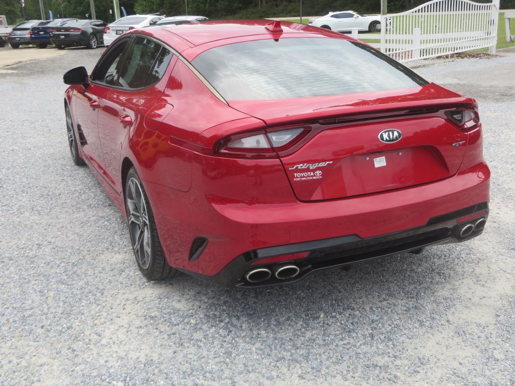 Photo 8 of this KIA STINGER