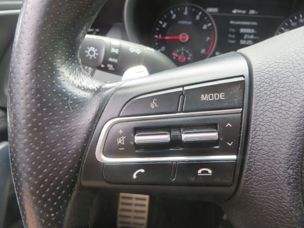 Photo 14 of this KIA STINGER