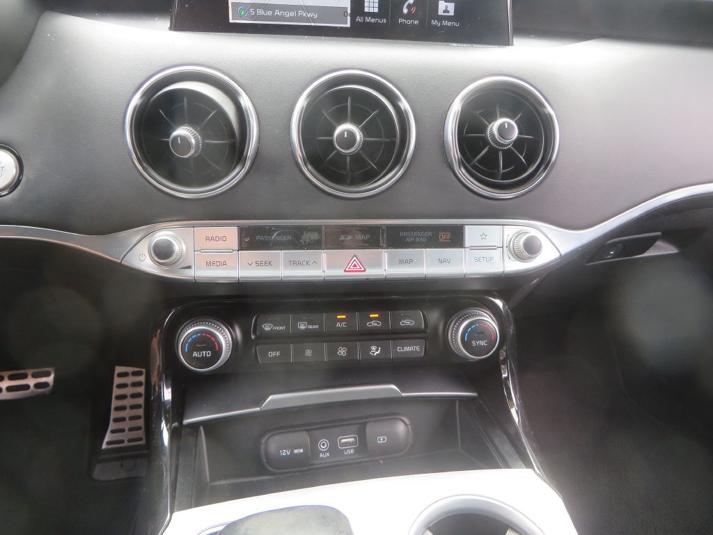 Photo 20 of this KIA STINGER