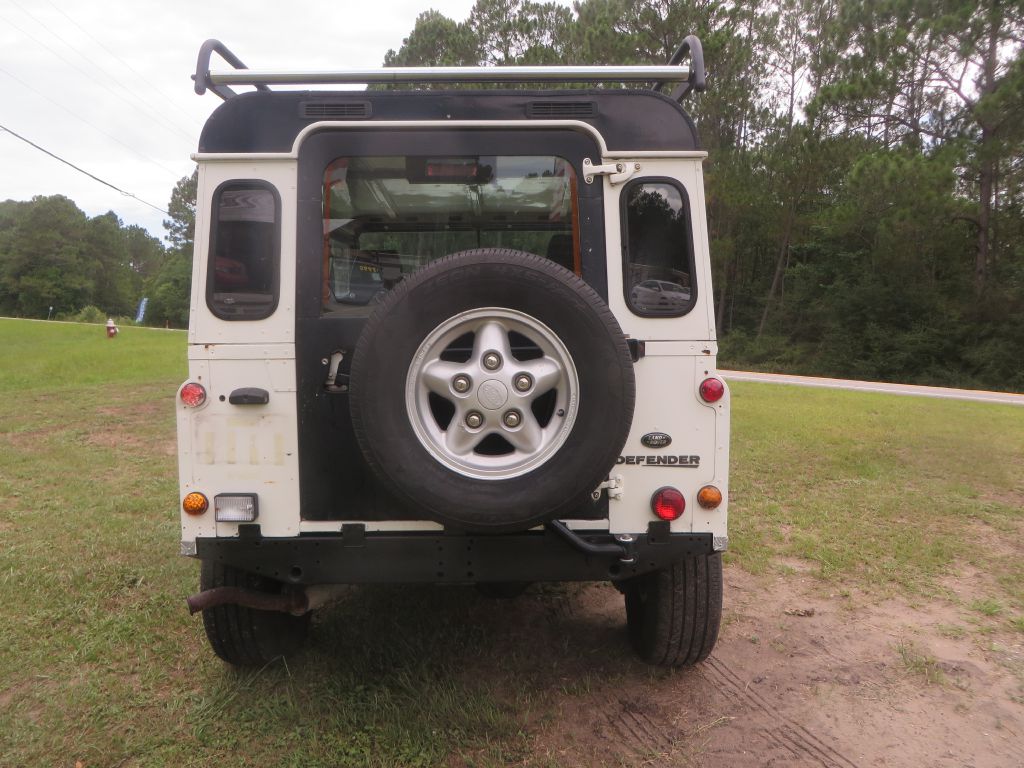 Photo 7 of this LAND ROVER DEFENDER