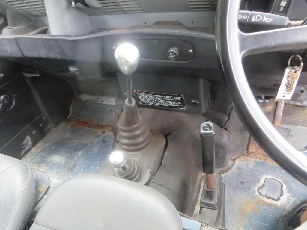 Photo 13 of this LAND ROVER DEFENDER