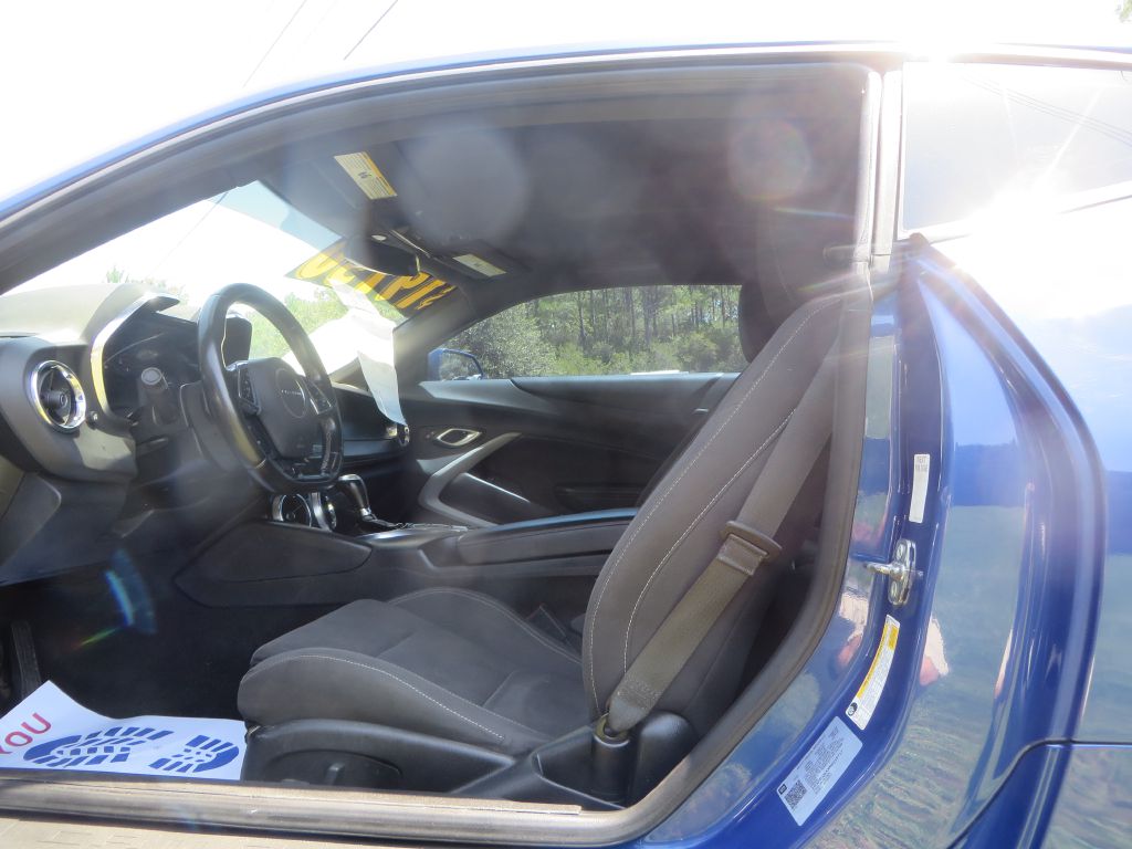 Photo 9 of this CHEVROLET CAMARO