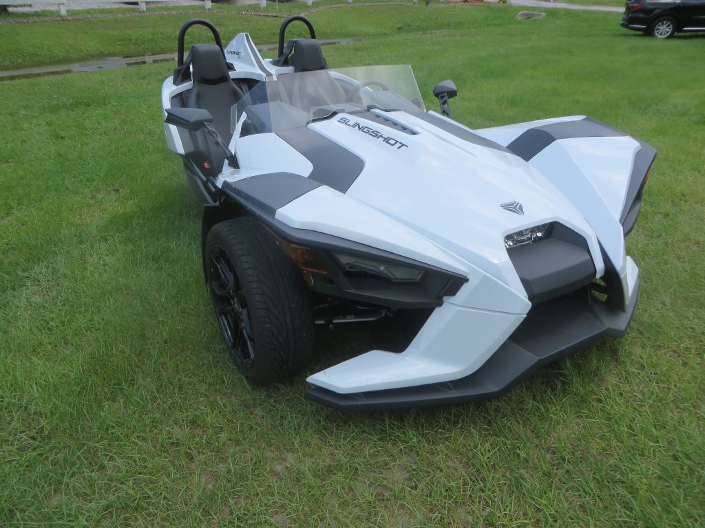 Photo 4 of this POLARIS SLINGSHOT