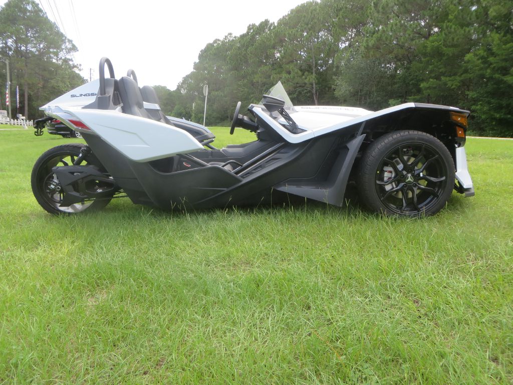Photo 5 of this POLARIS SLINGSHOT