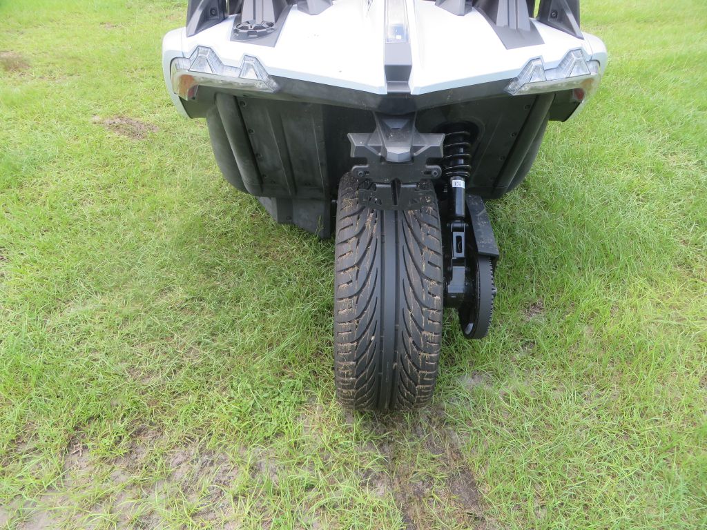 Photo 7 of this POLARIS SLINGSHOT