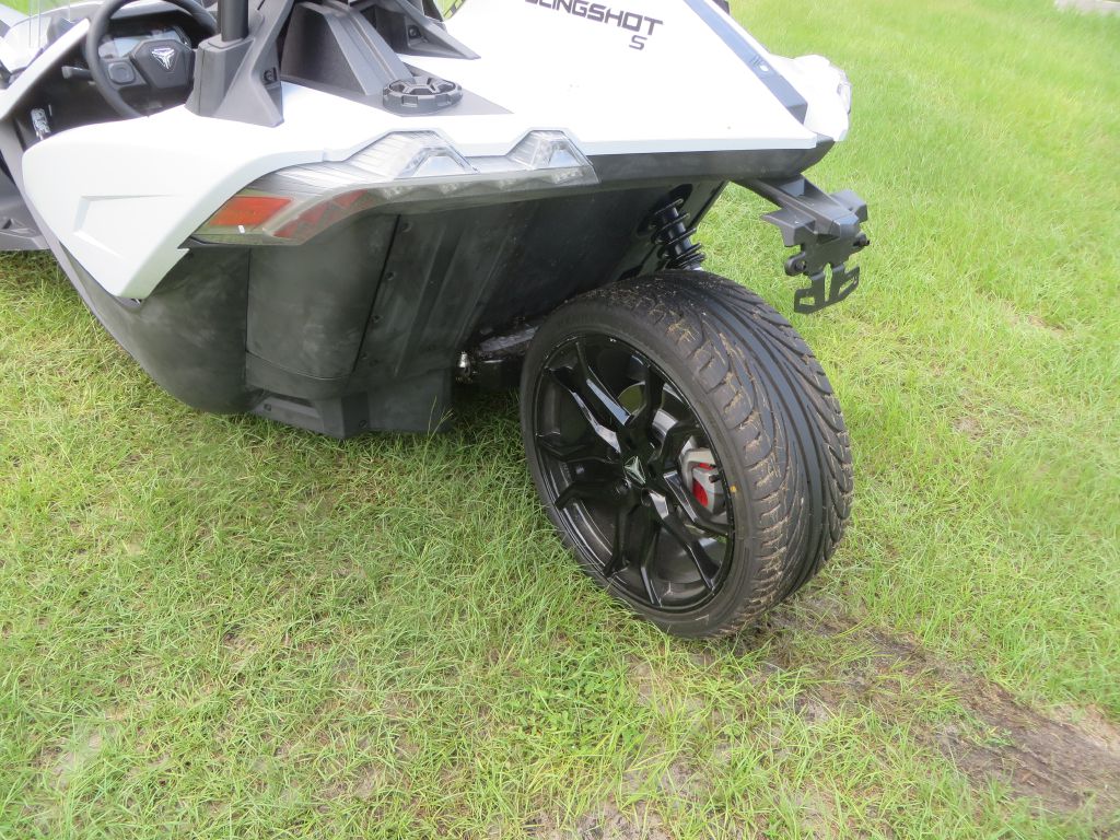 Photo 8 of this POLARIS SLINGSHOT