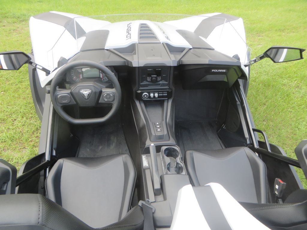 Photo 9 of this POLARIS SLINGSHOT
