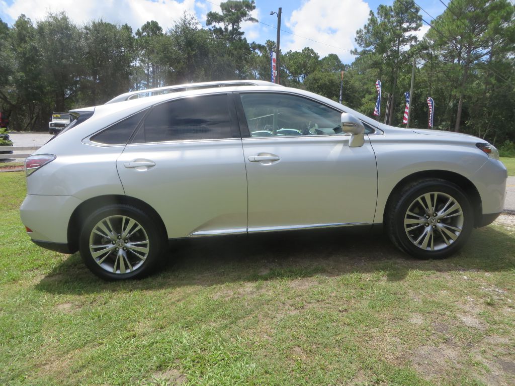 Photo 5 of this LEXUS RX