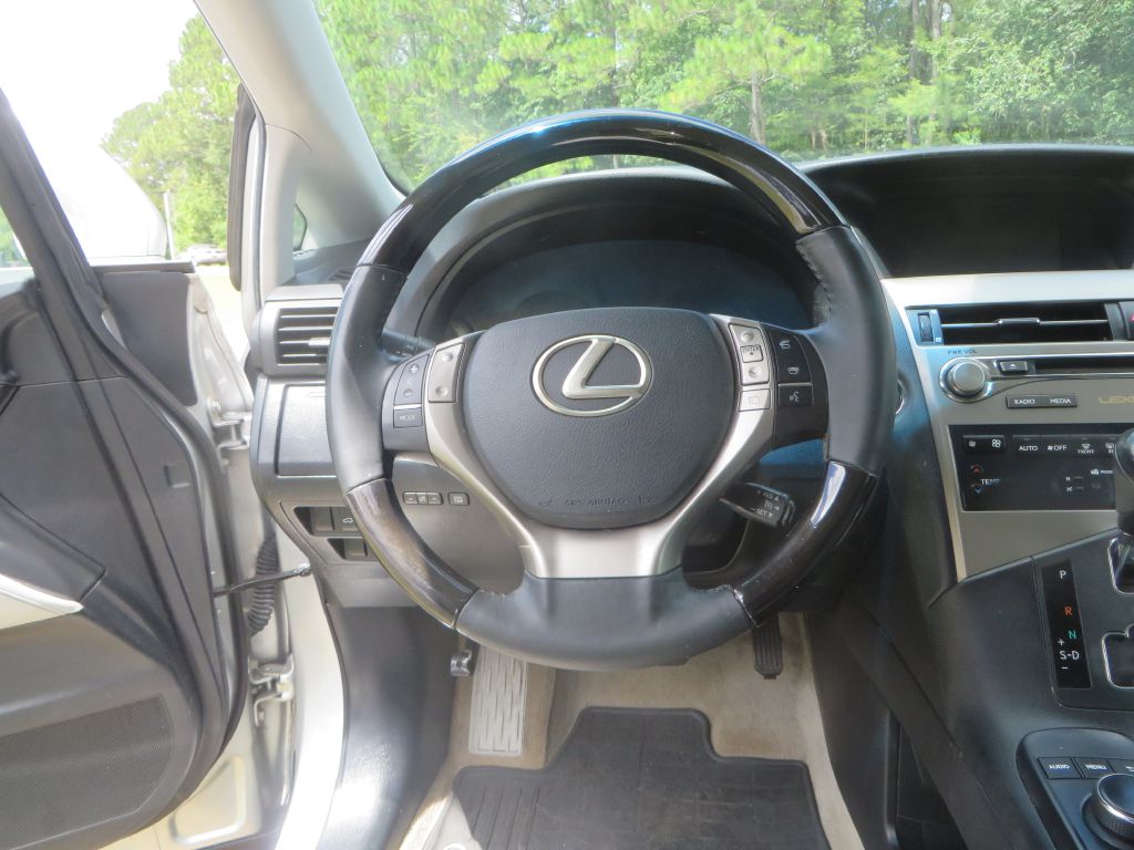 Photo 14 of this LEXUS RX