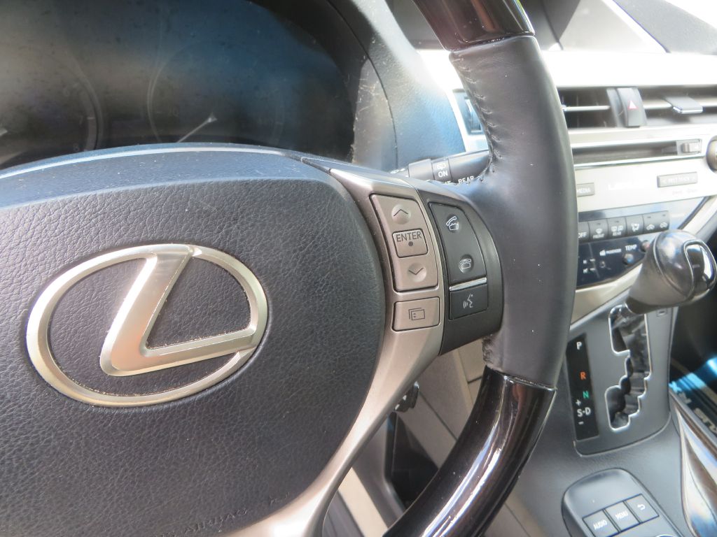 Photo 16 of this LEXUS RX