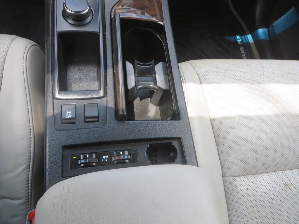 Photo 20 of this LEXUS RX