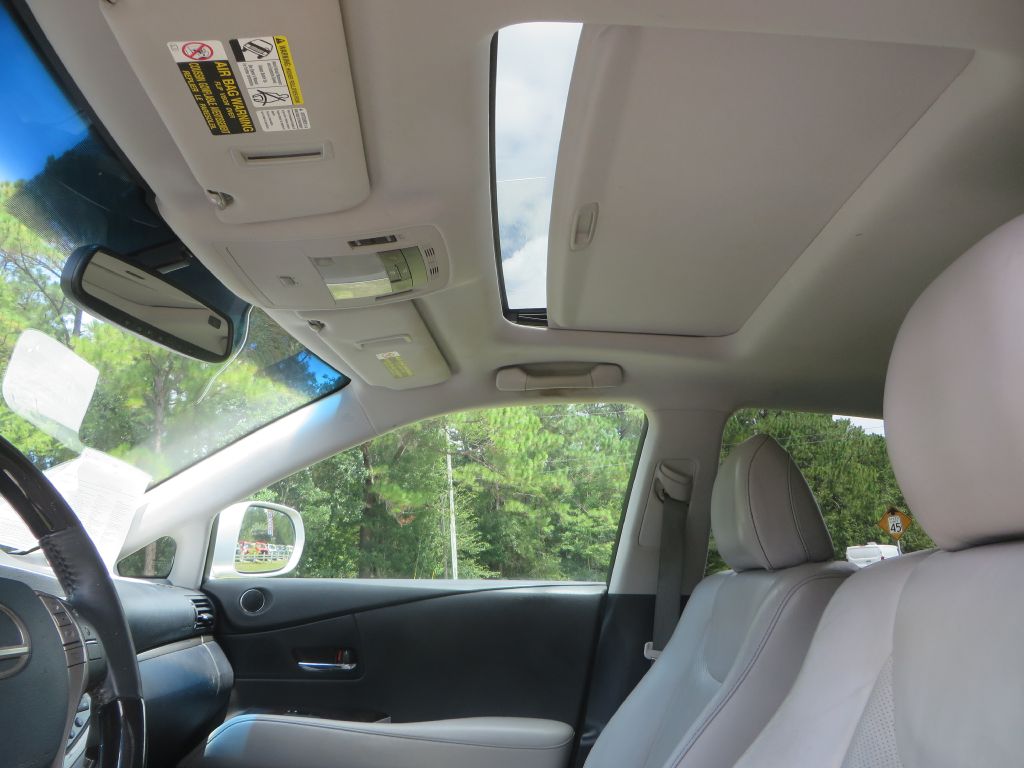 Photo 25 of this LEXUS RX