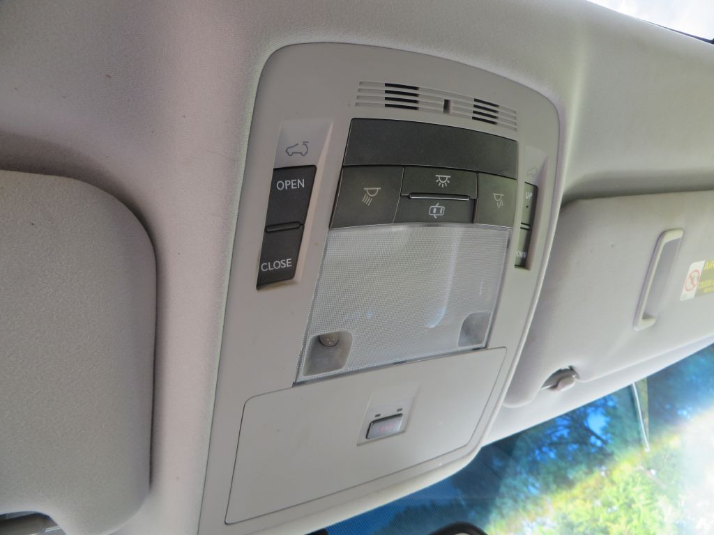 Photo 26 of this LEXUS RX