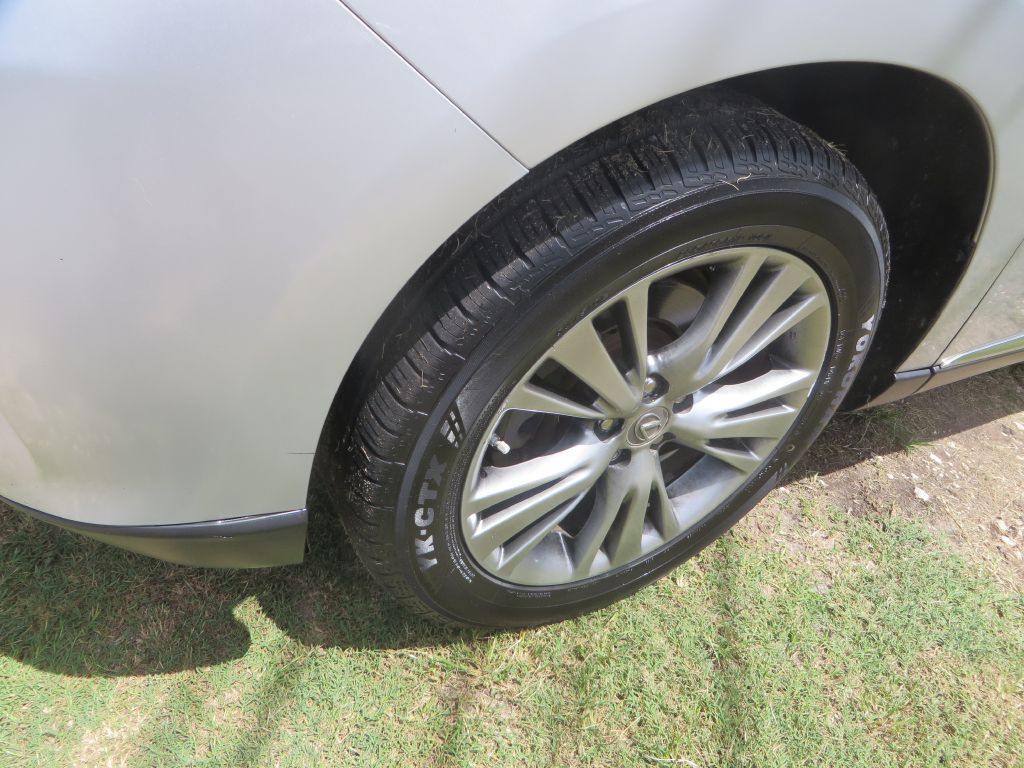 Photo 27 of this LEXUS RX