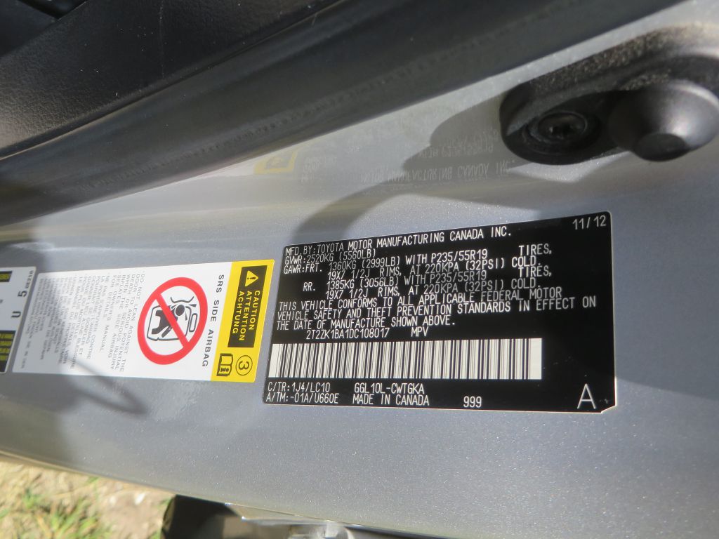 Photo 29 of this LEXUS RX