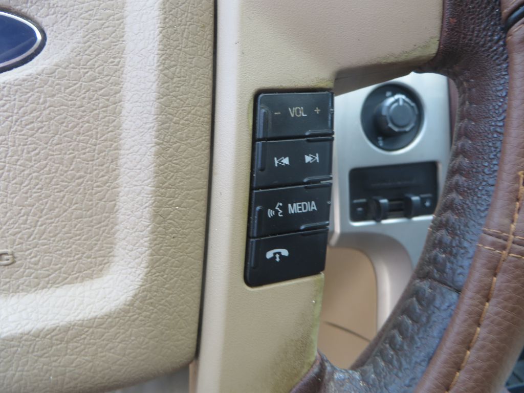 Photo 20 of this FORD F150