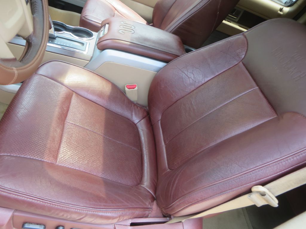 Photo 28 of this FORD F150